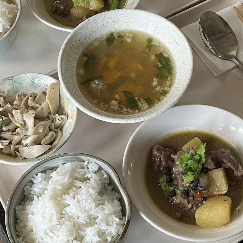 AM Phinpour moment 3